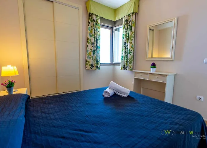 Inmoweaver 22b Es Con Preciosas Vistas Al Mar *